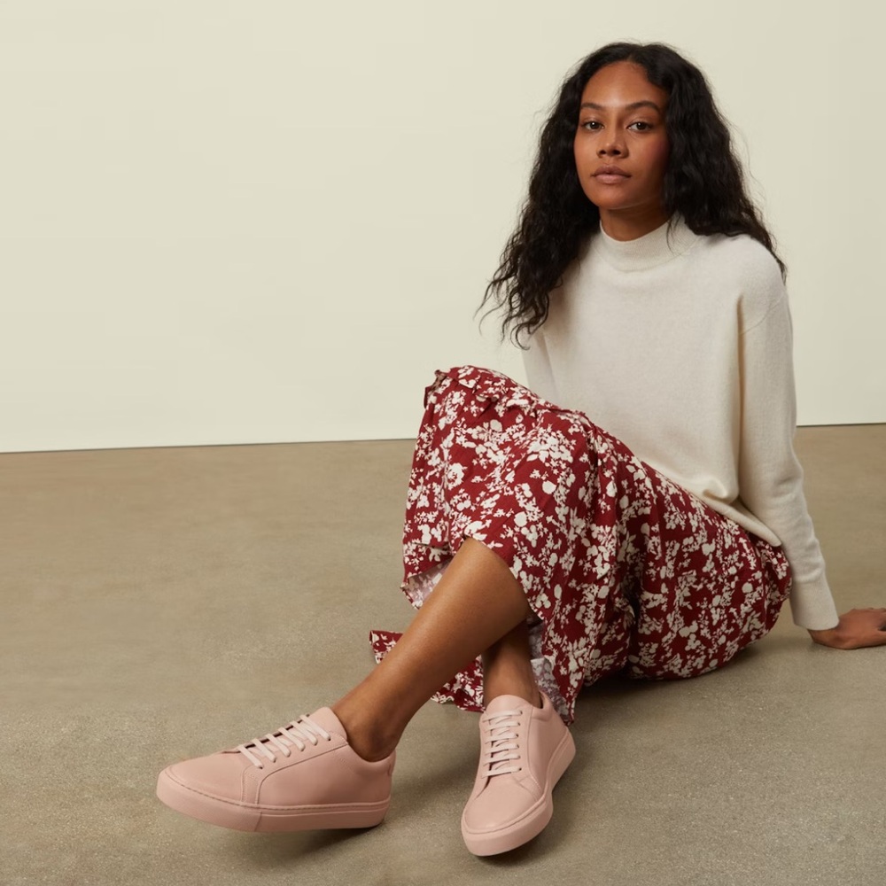 New never worn Italic Italian Leather Pink Sneakers – Women’s 7